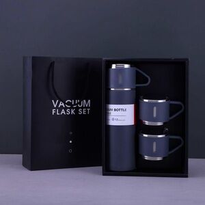 Vacuum thermal bottle set